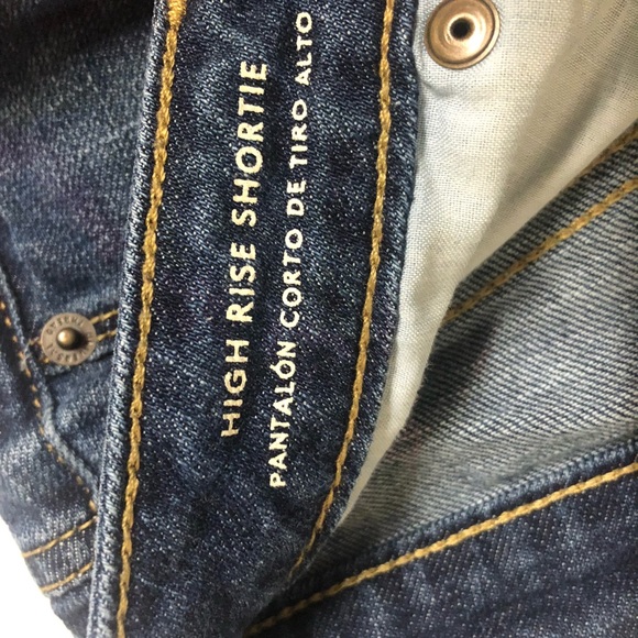 High rise shorts jeans  Universal Thread 0 - Picture 4 of 7